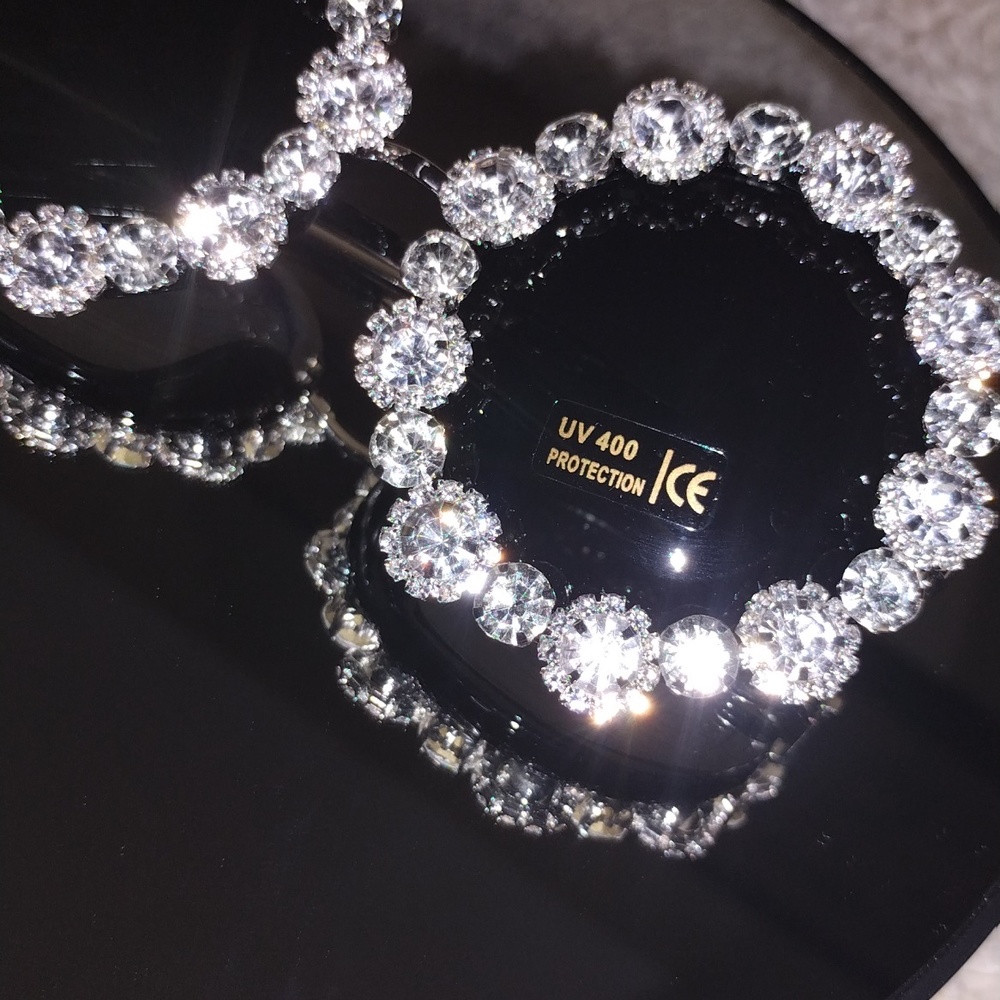 Rhinestone decor Fashion 😎 sunglasses - Picture 4 of 10